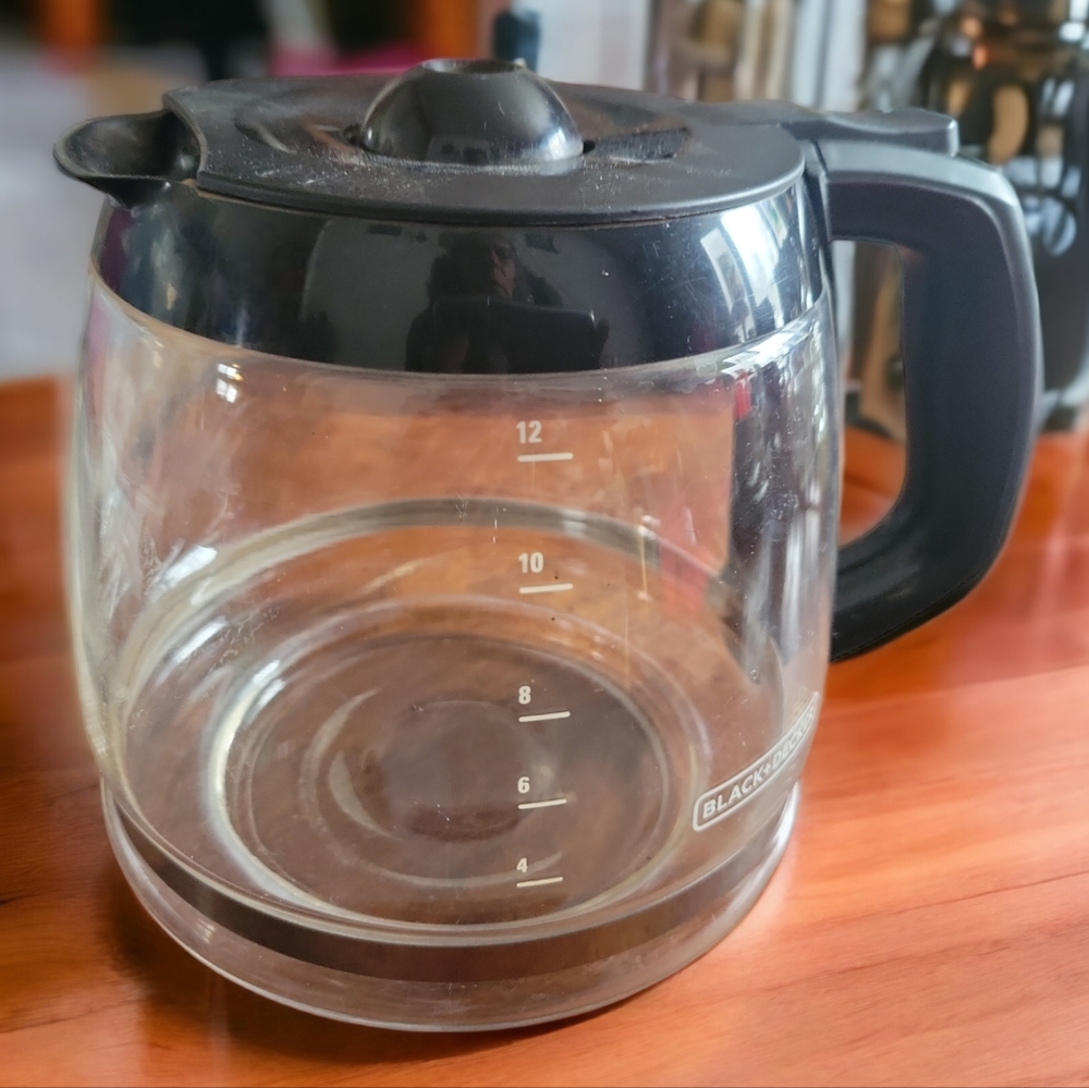Black & Decker 12 Cup Coffee Pot